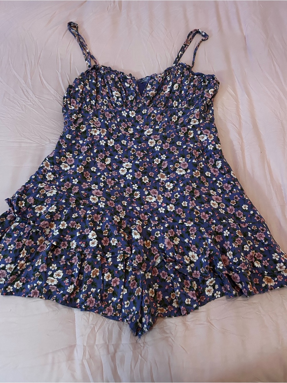 Altar'd State Floral Romper. Size L.